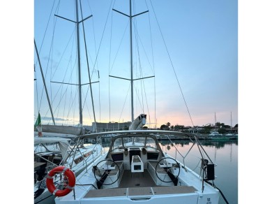 Bareboat Rental Sailboat Dufour with a boat licence