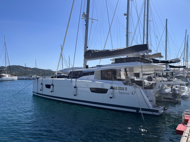 Louer Catamaran avec ou sans skipper Fountaine Pajot à Cugnana Verde