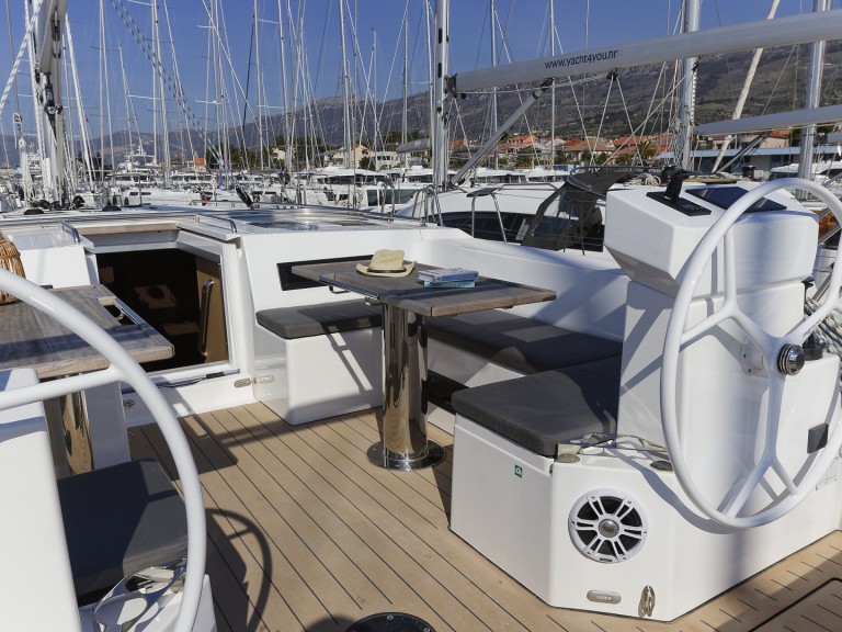 Louer Voilier avec ou sans skipper Bavaria à Kaštela