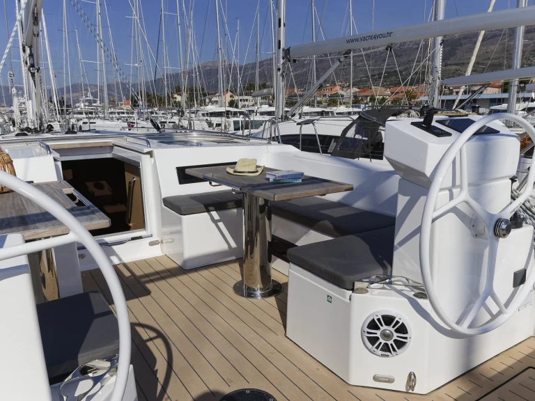 Louer Voilier avec ou sans skipper Bavaria à Kaštela