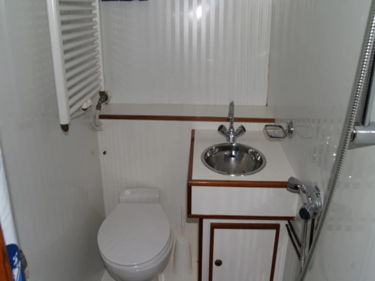 Louer Bateau à moteur avec ou sans skipper De Drait à Drachten