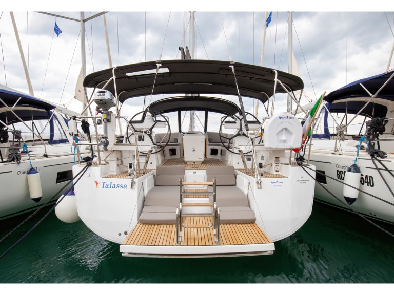 Location bateau Jeanneau Jeanneau 54 à Salerne sur Samboat