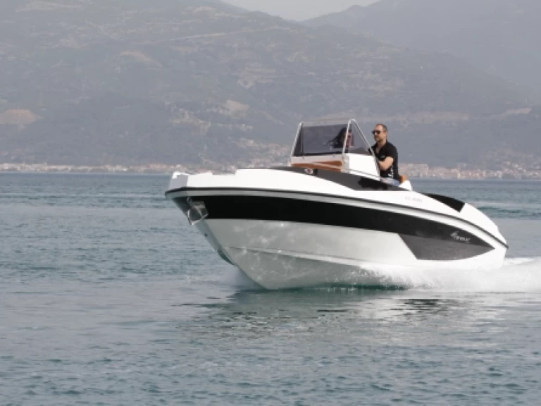 Nireus CL 620 a louer à Sanguinet