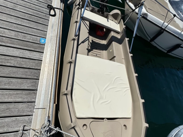 Location Bateau à moteur à Marseille - Whaly whaly 435