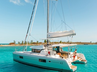 YachtCharter in Olbia - Lagoon Lagoon 42 auf SamBoat