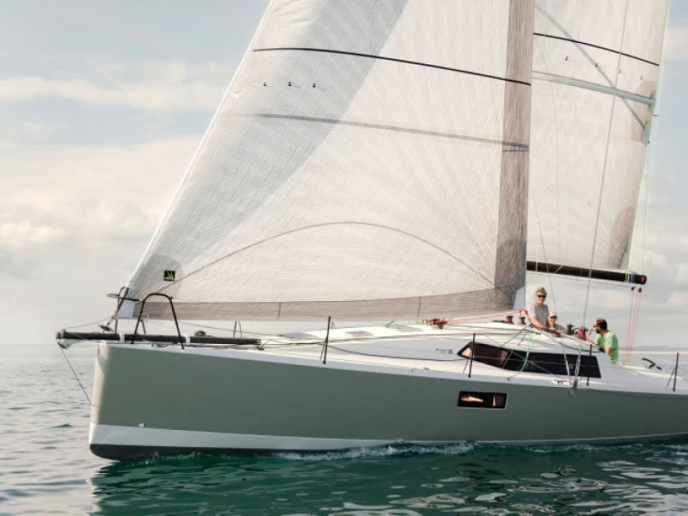 Location bateau Pogo Structures Pogo 36 à La Trinité-sur-Mer sur Samboat