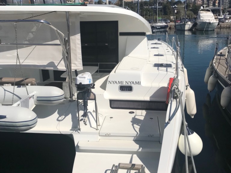 Catamaran à louer à Lefkáda au meilleur prix