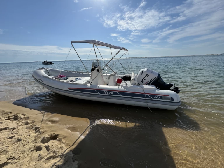 Selva Selva D640 a louer à Les Issambres