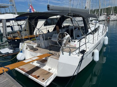 Wynajmij Bavaria Bavaria C38 w Punat