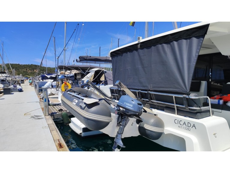 Fountaine Pajot Astrea 42 a louer à Lávrio