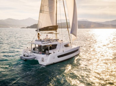 Uthyrning Katamaran  Bali Catamarans med en båtlicens 