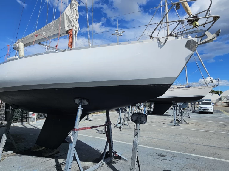 Location Voilier à Port-Camargue - Bénéteau First 30