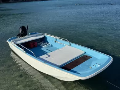 Rent a Motorboat Boston Whaler 13 in Bonifacio (Lazio) | SamBoat