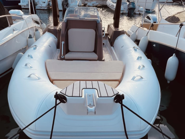 Location Semi-rigide à Bormes-les-Mimosas - Zodiac Medline