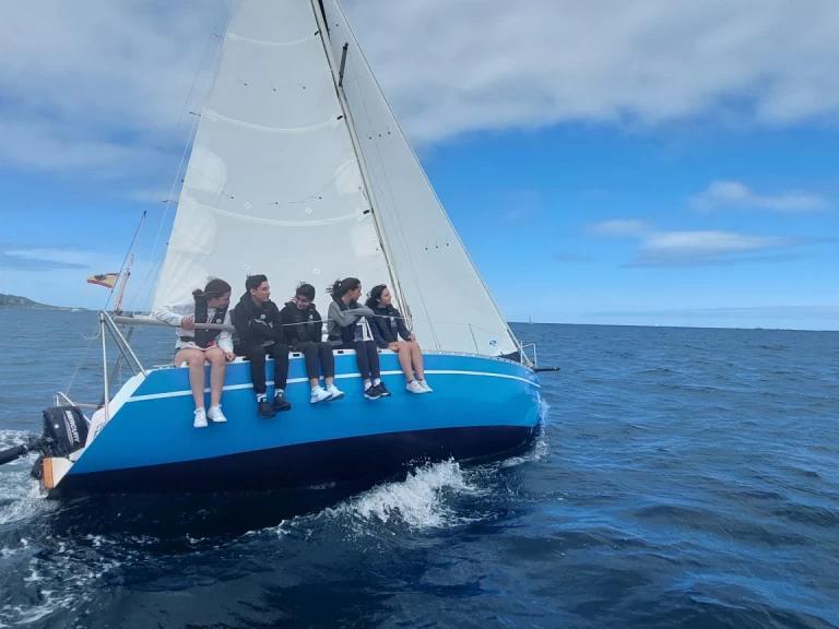 Louez un  Yatlant 24 à Baiona