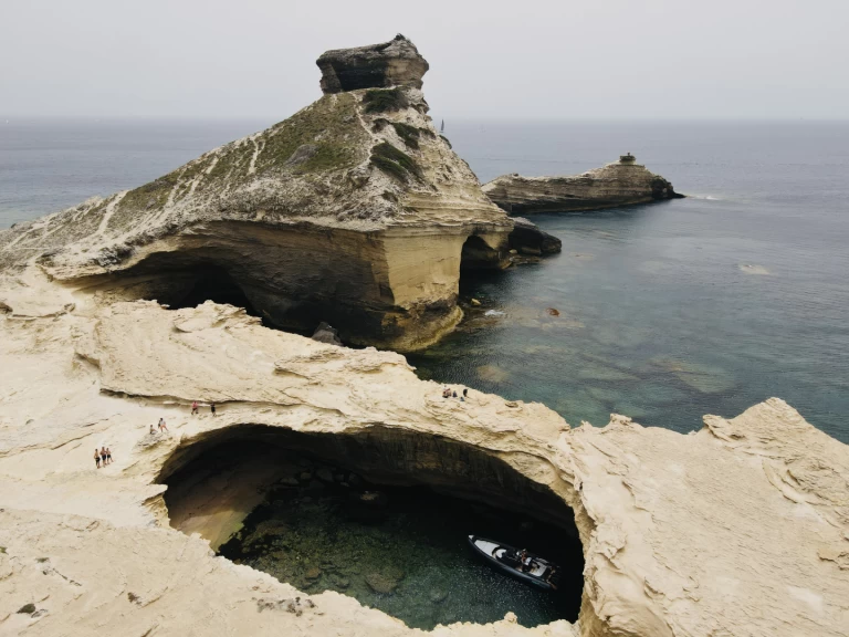 Location à Bonifacio Port - Lomac Adrenalina 9.5 sur SamBoat