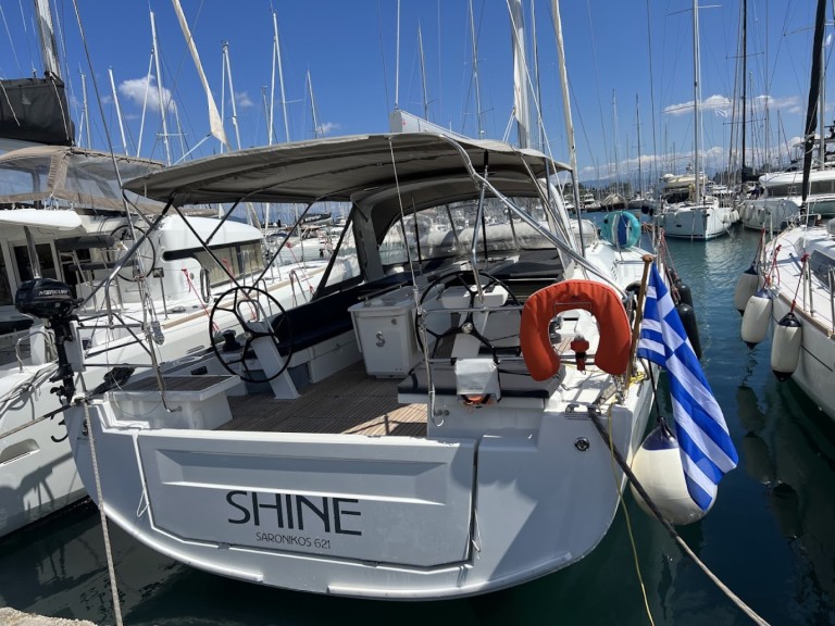 Louez un Bénéteau Oceanis 51.1 à Gouviá