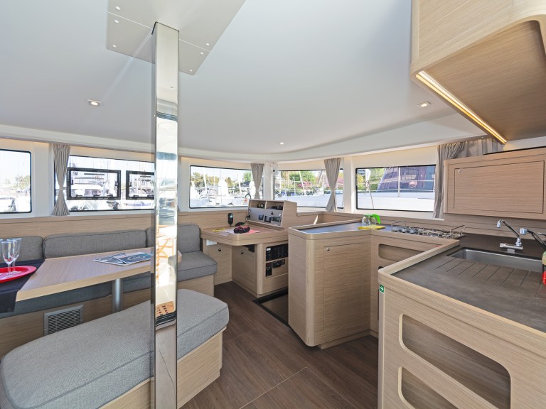 Catamaran à louer à Paros (Ile) au meilleur prix