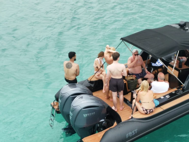 Louer Semi-rigide avec ou sans skipper Fost à Mykonos (Ville)