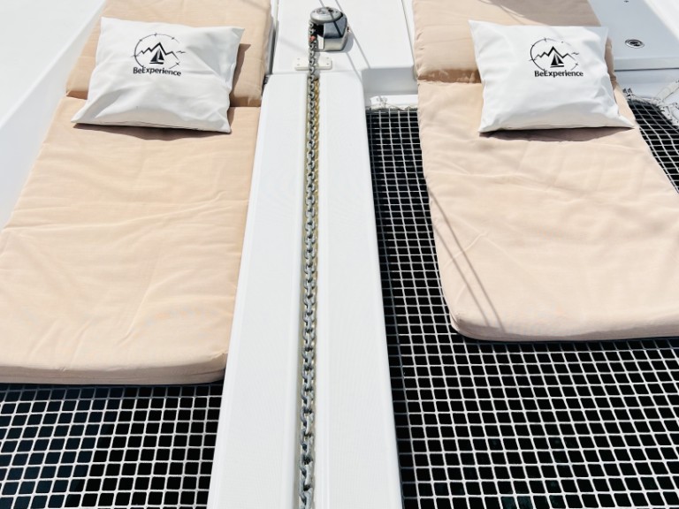 Catamaran à louer à Playa de Talamanca au meilleur prix