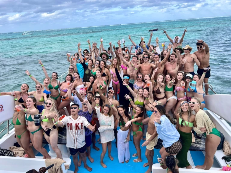 Location bateau Punta Cana pas cher Amberjack 375