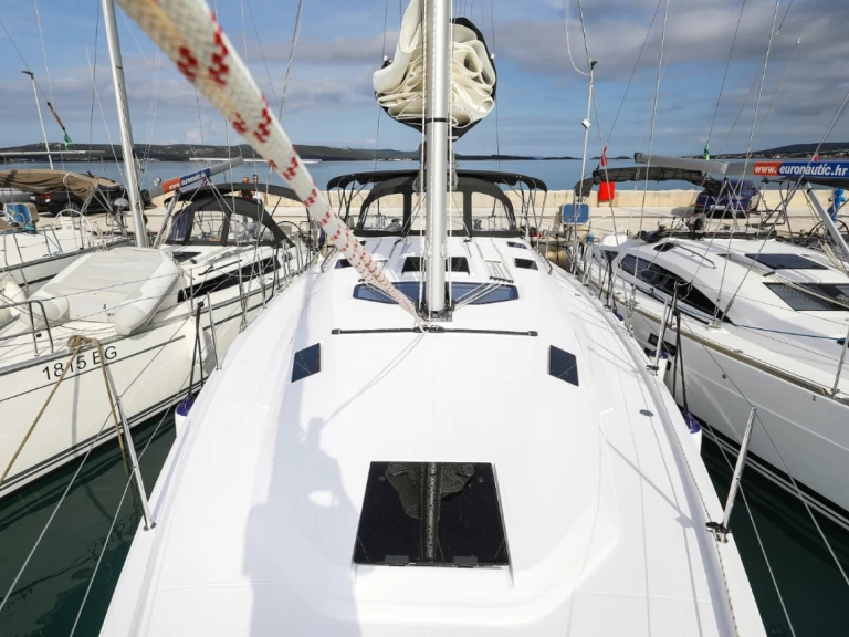 Louez un Elan Impression 45 à Biograd na Moru