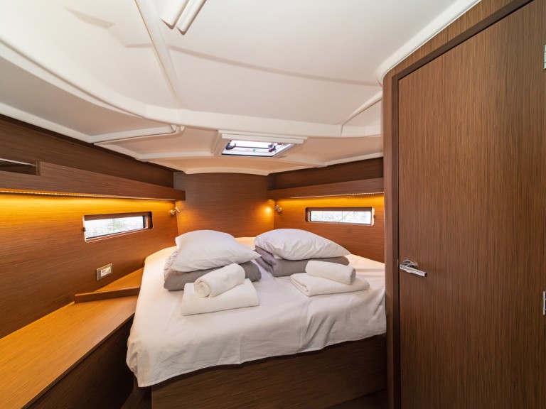 Location bateau Bénéteau Oceanis 40.1 à Skradin sur Samboat