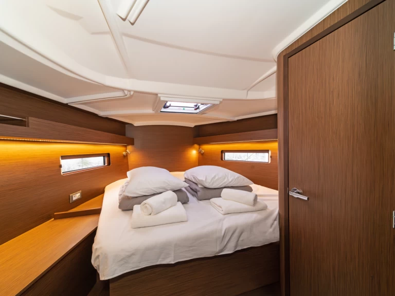 Location bateau Bénéteau Oceanis 40.1 à Skradin sur Samboat