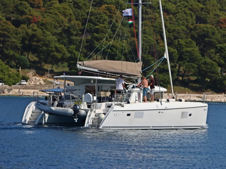 Location bateau Lagoon Lagoon 421 à Rogoznica sur Samboat