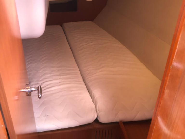 Location à La Rochelle - Bénéteau Oceanis 34 sur SamBoat