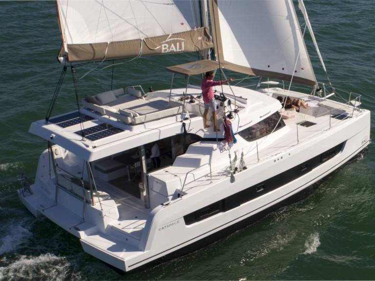 Catamaran à louer à Olbia au meilleur prix