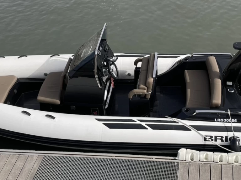 Location à Saint-Martin-de-Ré - Brig Eagle 6.7 sur SamBoat