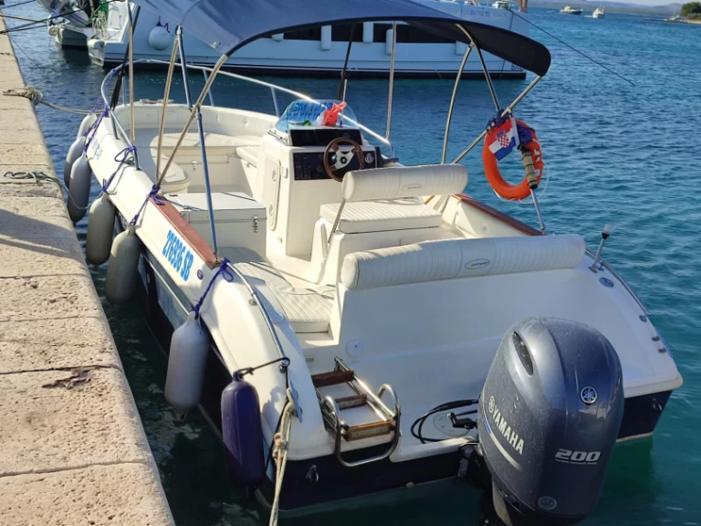 Location Bateau à moteur Marinello avec permis
