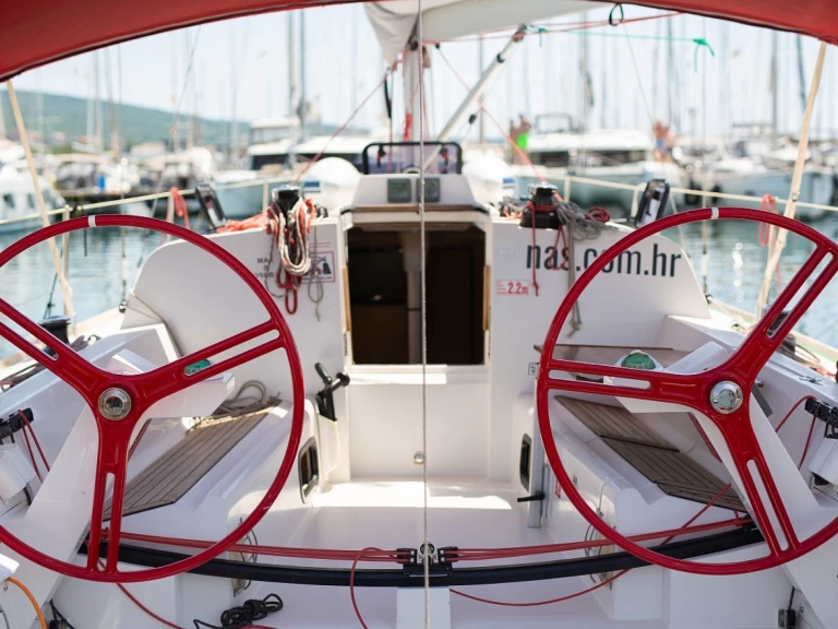 Location bateau Punat pas cher Elan 350 Performance