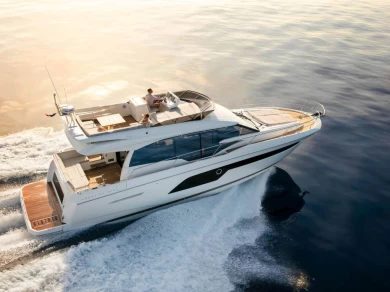 Yacht charter Cannes billig Prestige 520