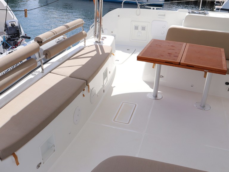 Location bateau Road Town pas cher Lagoon 46
