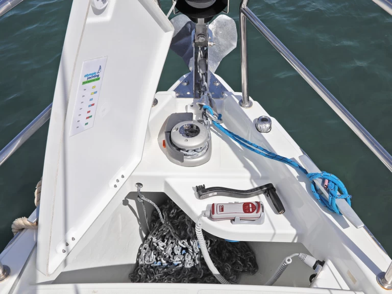 Louer Voilier avec ou sans skipper Jeanneau à Lávrio