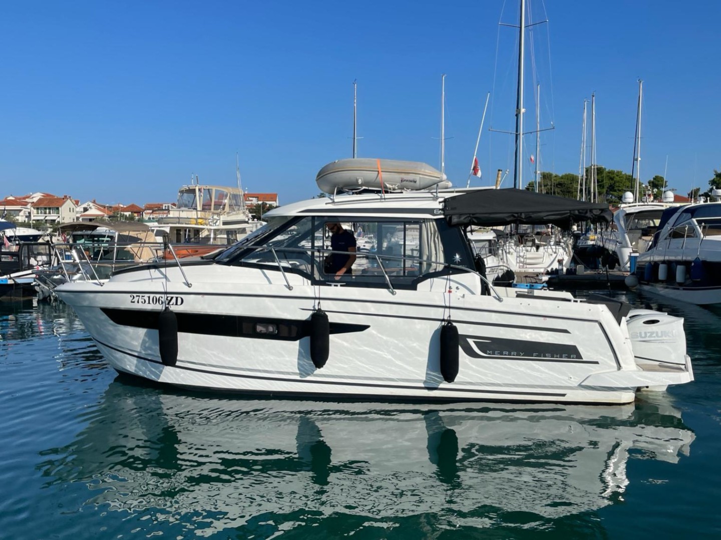 Jeanneau Merry Fisher 895 eco solar motorboat charter in Zadar, Croatia