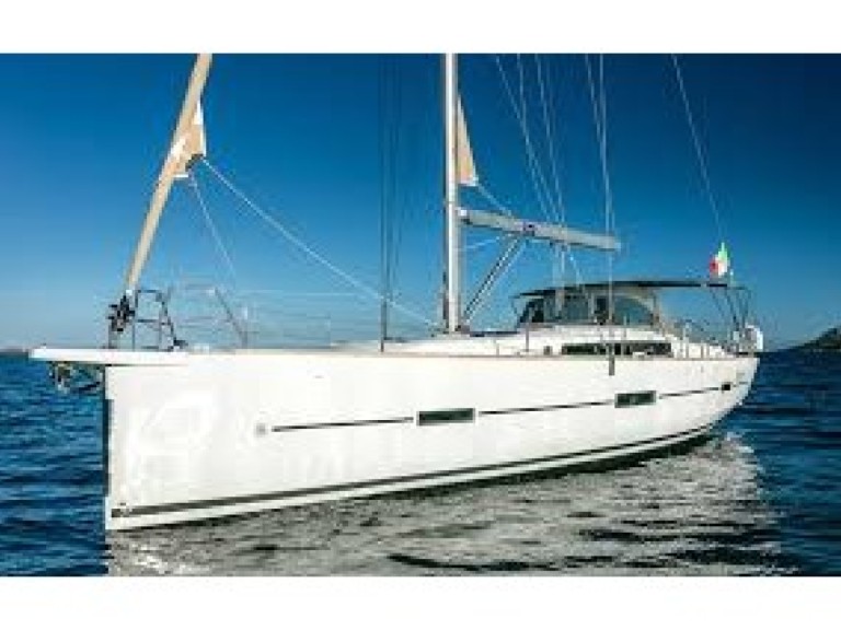 Location bateau Dufour Dufour 460 Grand Large à Olbia sur Samboat