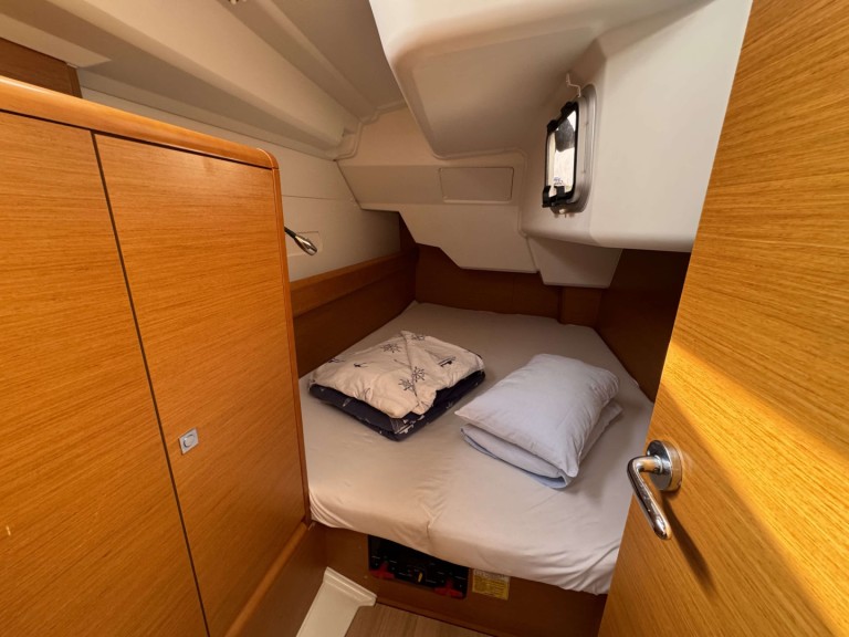Jeanneau Sun Odyssey 389 a louer à Rogoznica