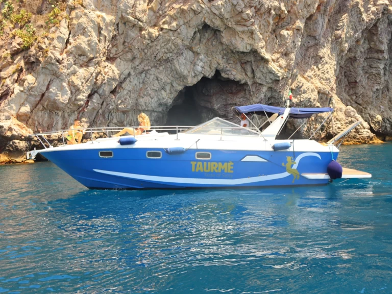 Location Bateau à moteur à Giardini-Naxos - Navalplast Shuttle 38