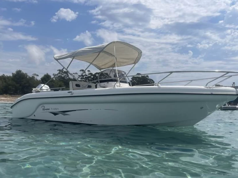 Location à Hyères - Ranieri Voyager 22 sur SamBoat