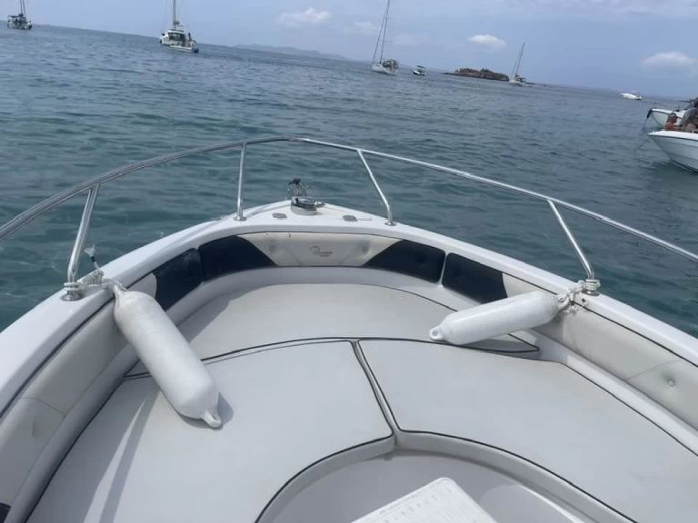 Location bateau Hyères pas cher Voyager 22