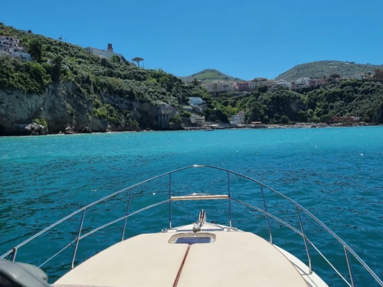 Azimut Az 34 a louer à Castellammare di Stabia