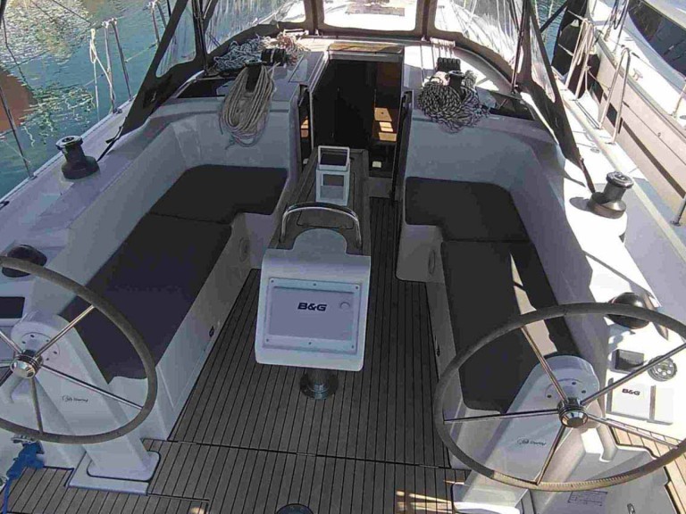 Voilier à louer à Tropea au meilleur prix