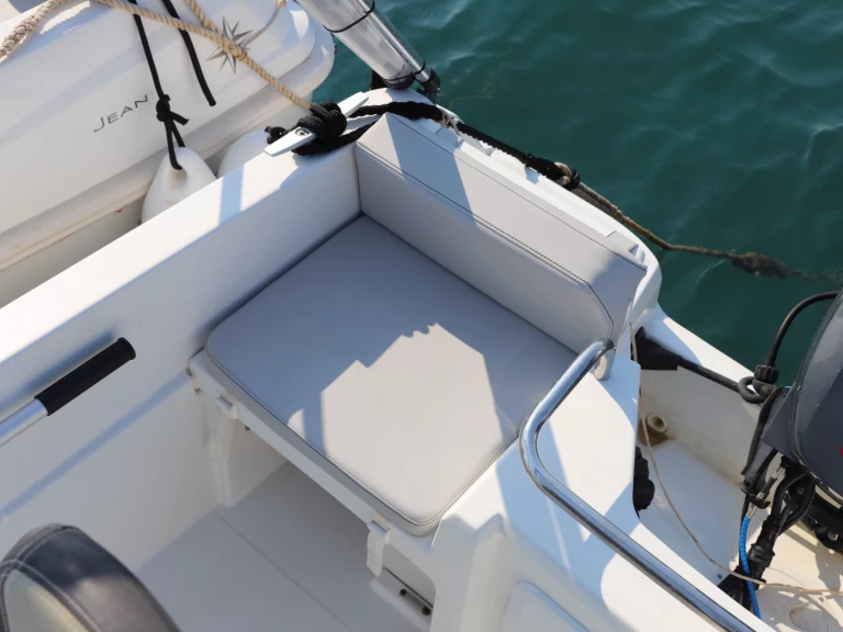 Jeanneau Cap Camarat 4.7 CC a louer à l'Escala