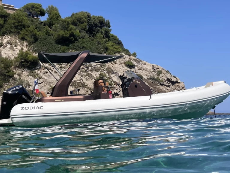 Location bateau Zodiac Medline à Bormes-les-Mimosas sur Samboat
