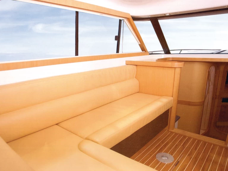 Location Bateau à moteur FEATON avec permis