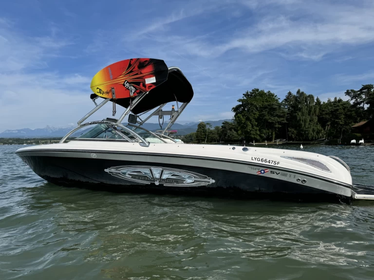 Location Bateau à moteur à Sciez - Nautique Correct Craft SV 211