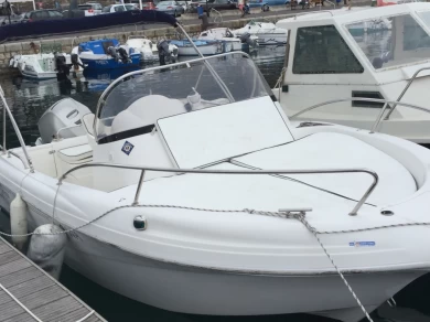 Motorboat for rent Port-Vendres at the best price